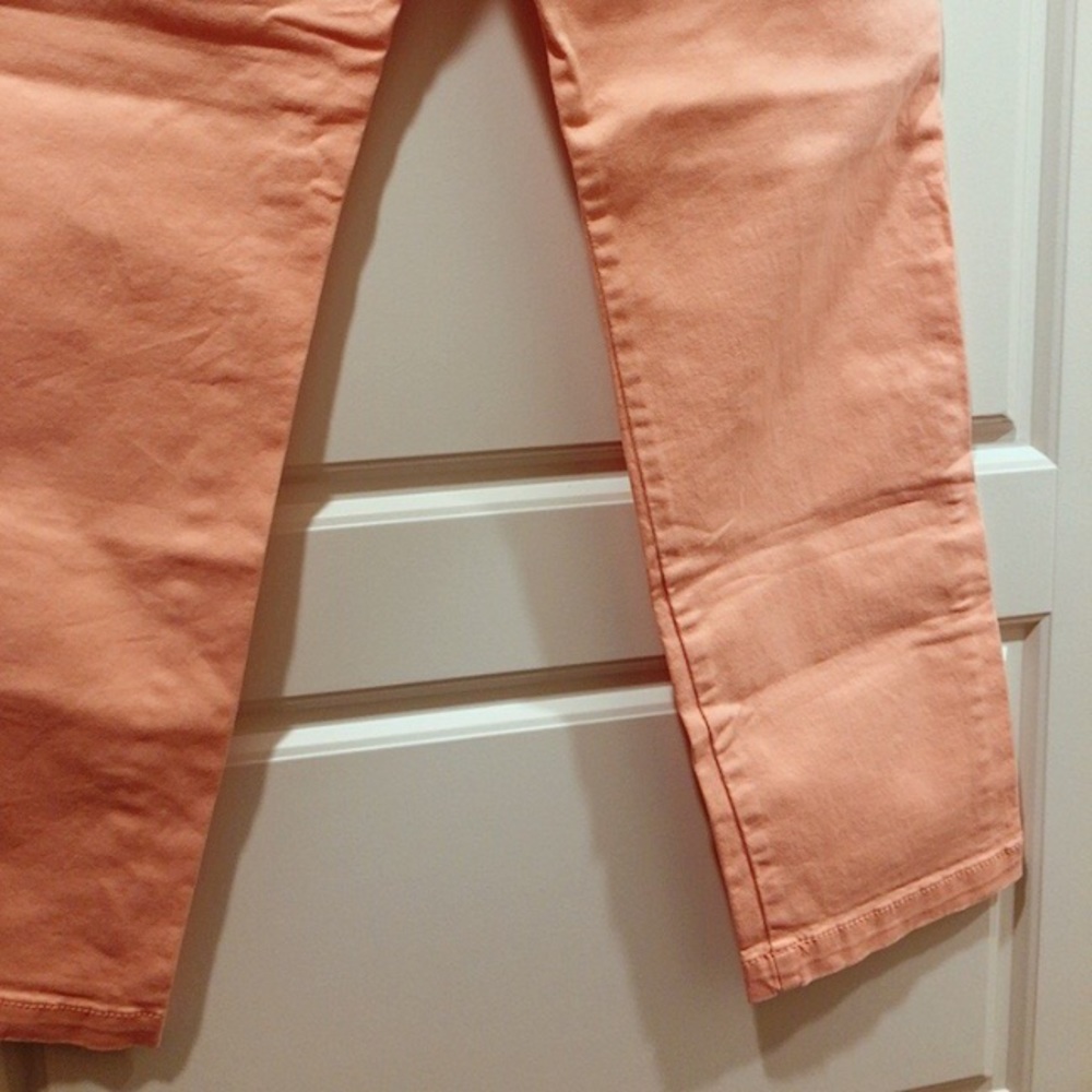 Gap khakis pants. US size 0. (Small) - Picture 3 of 5